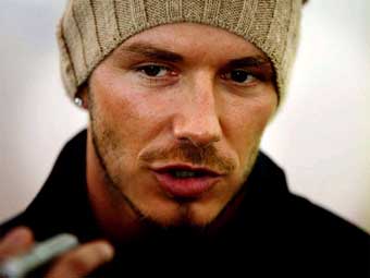 Obrázek “http://www.biografiasyvidas.com/reportaje/david_beckham/fotos/beckham_255.jpg” nelze zobrazit, protože obsahuje chyby.