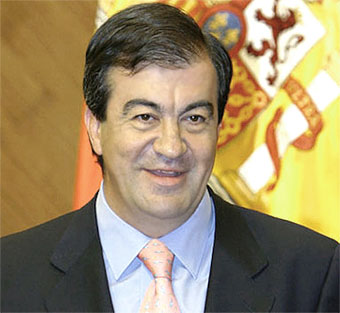 alvarez_cascos.jpg