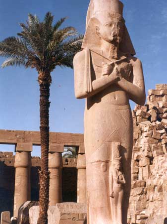 https://www.biografiasyvidas.com/monografia/ramses_ii/fotos/ramses_ii_3.jpg